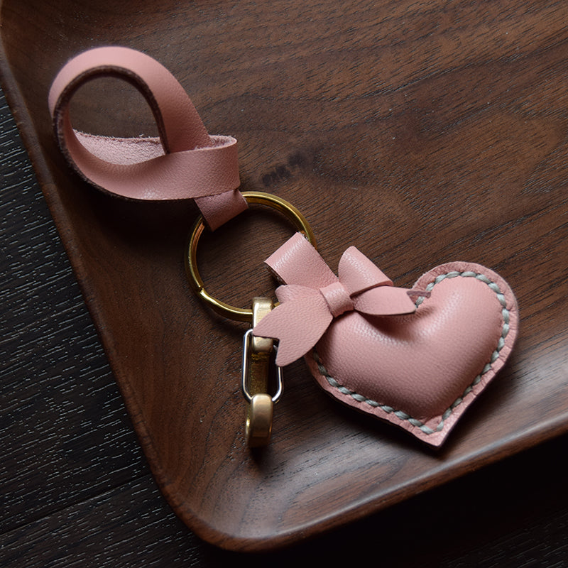Le porte-clés cœur Lou en cuir